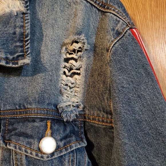 Ashley Mason distressed denim jacket - Picture 6 of 11